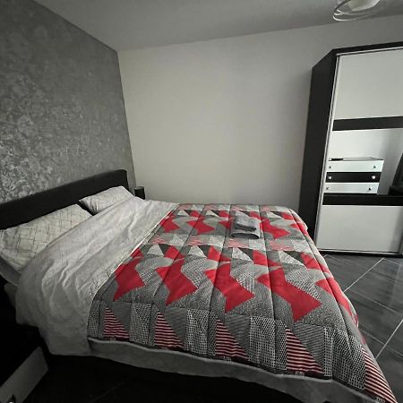 Apartament Spatios, Zona Centrala In Iasi Apartman Kültér fotó